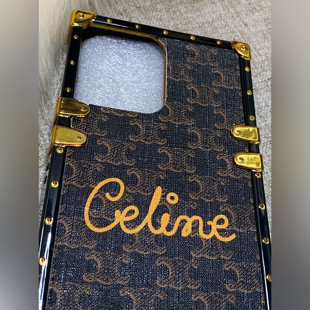 Source Unknown Black and Gold Trunk-Style Phone Case - Picture 12 of 14